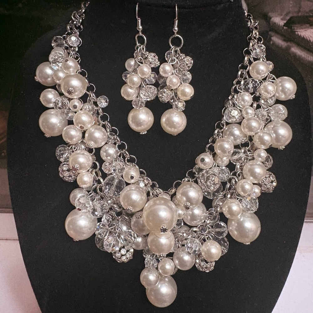 Statement Faux Pearl Cluster Necklace and Earrings Set - White
